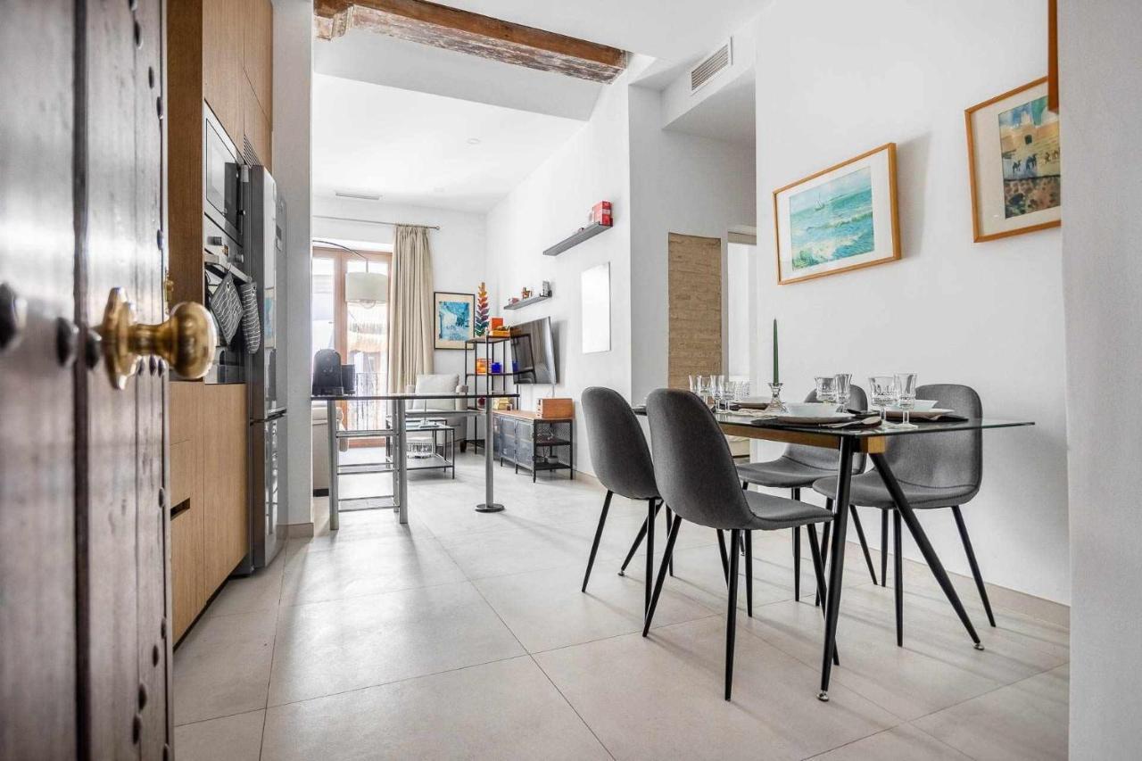 Comfy Away - Apartamento Exclusivo Mercado De Triana Con Balcon Sevilla Eksteriør billede